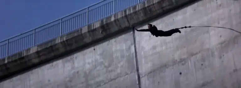 Filming Goldeneye’s Bungee Jump: A Record-Breaking Stunt in the Making